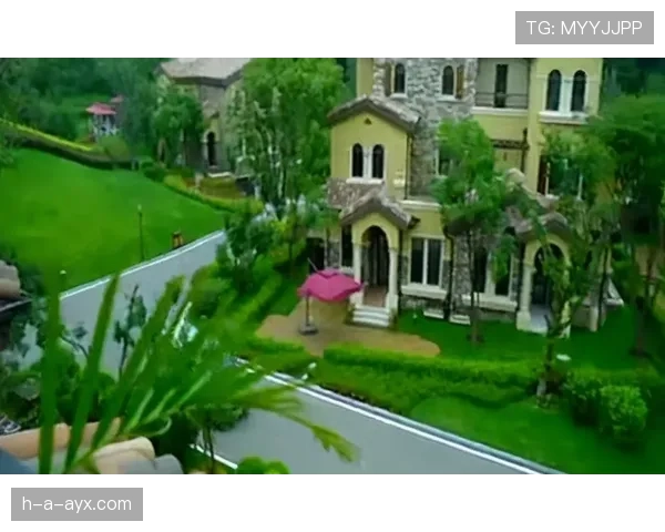 仲满今天又换了副豪宅钥匙，普通人连门都摸不到啊？